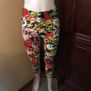 🆕 [2/$25] Expert Design Skull Print CapriLeggings